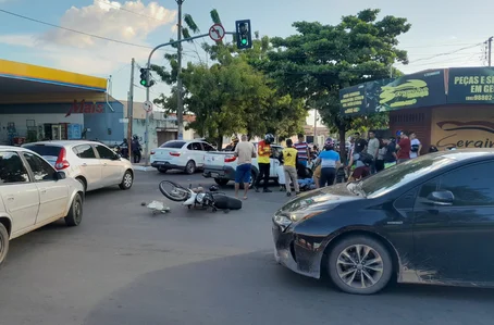 Motorista embriagado colidiu contra motociclista no Lourival Parente