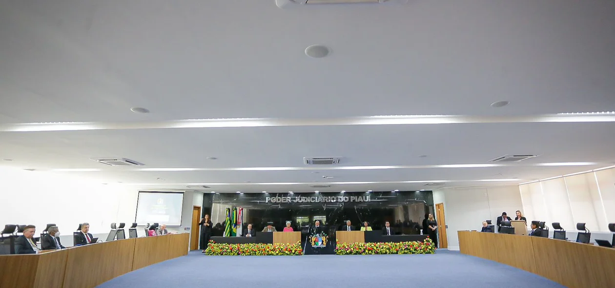 Tribunal de Justiça do Piauí comemora 131 anos e homenageia 13 autoridades