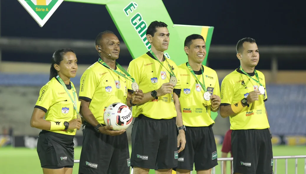Árbitros na final do Campeonato Piauiense 2023