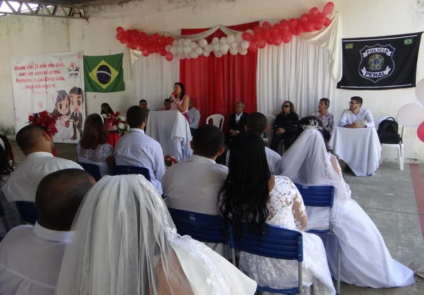 Penitenciária Irmão Guido realiza casamento comunitário