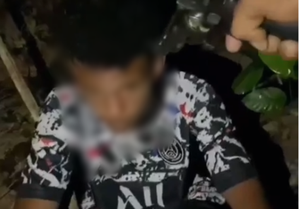 Vídeo mostra o adolescente sendo executado
