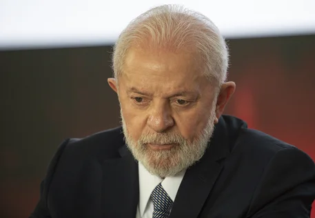 Lula aciona o STF contra desoneração da folha de empresas e municípios