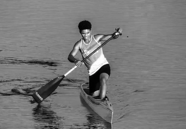 Lívio Claudinei, atleta de canoagem