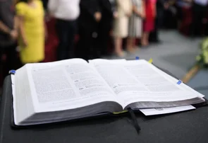Justiça proíbe leitura bíblica antes de sessões na Câmara Municipal de Bauru