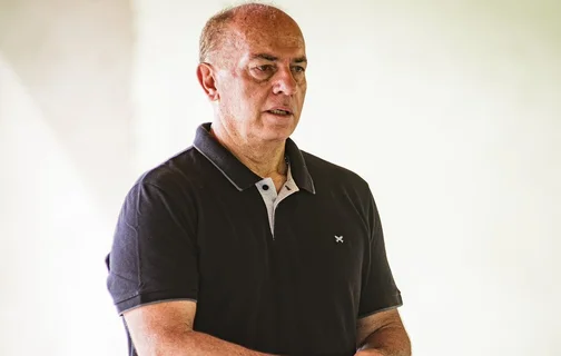 Carlos Rabello, técnico do Altos