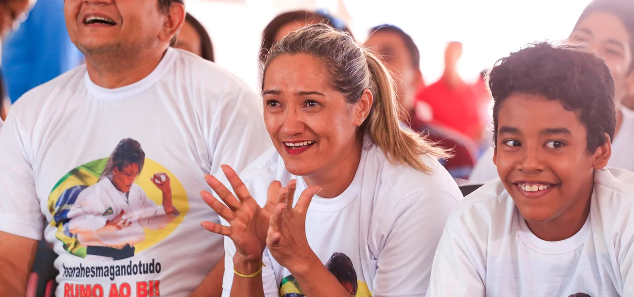 Felicidade estampada em cada rosto com a vitória de Sarah Menezes