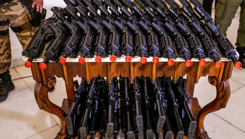Armamentos entregues para a Polícia Pilitar do Piauí