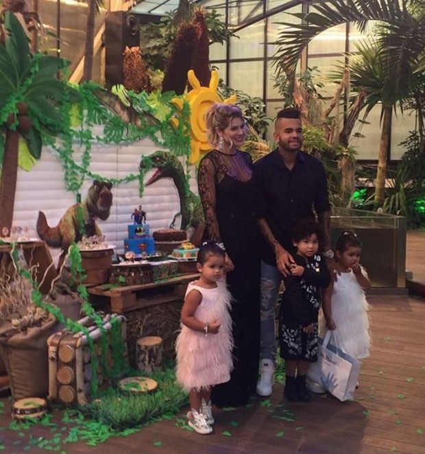 Dani Souza e família