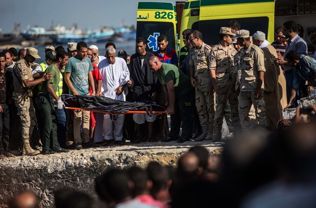 Sobe quantidade de mortos em naufrágio no litoral egípcio