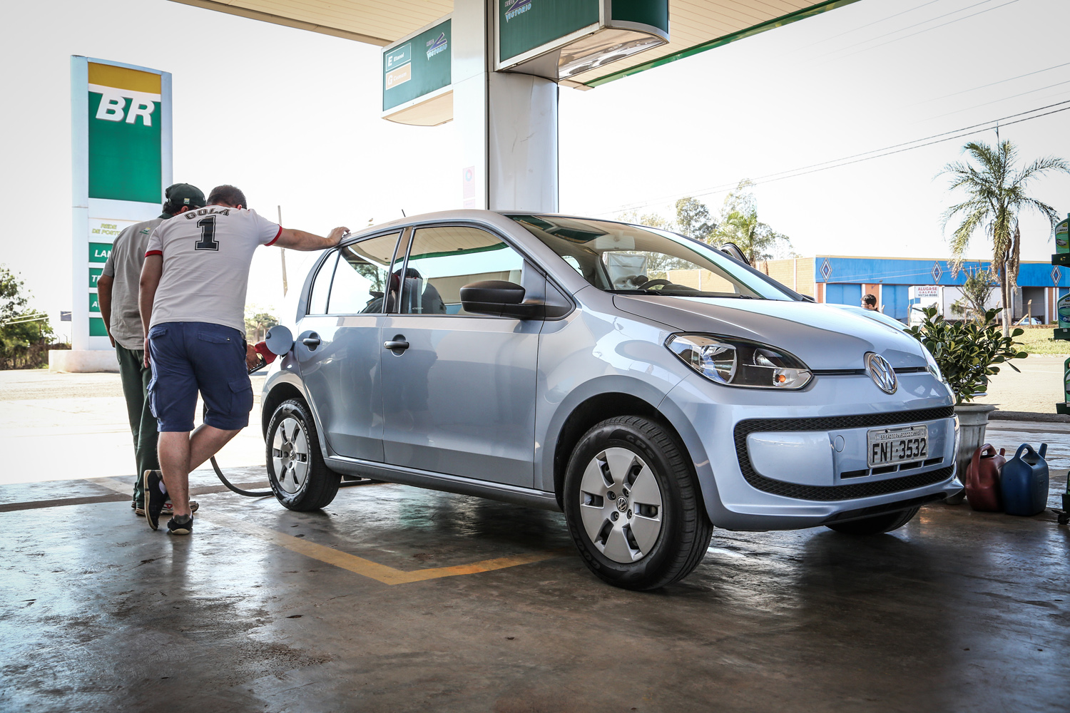 Gasolina está mais cara no Brasil há 12 meses consecutivos