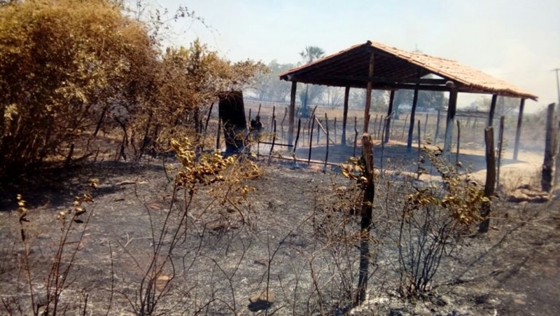 Incêndio assusta moradores em José de Freitas