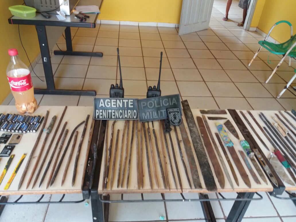 Agentes encontram 73 barras de ferro na Penitenciária de Esperantina