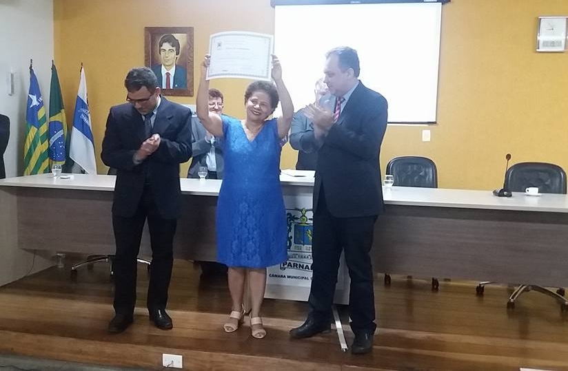 Regina Sousa recebe título de cidadã parnaibana