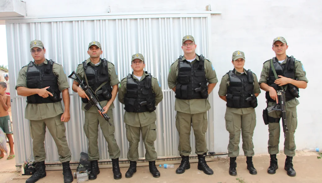 Equipe da Polícia Militar que participou da operação como apoio