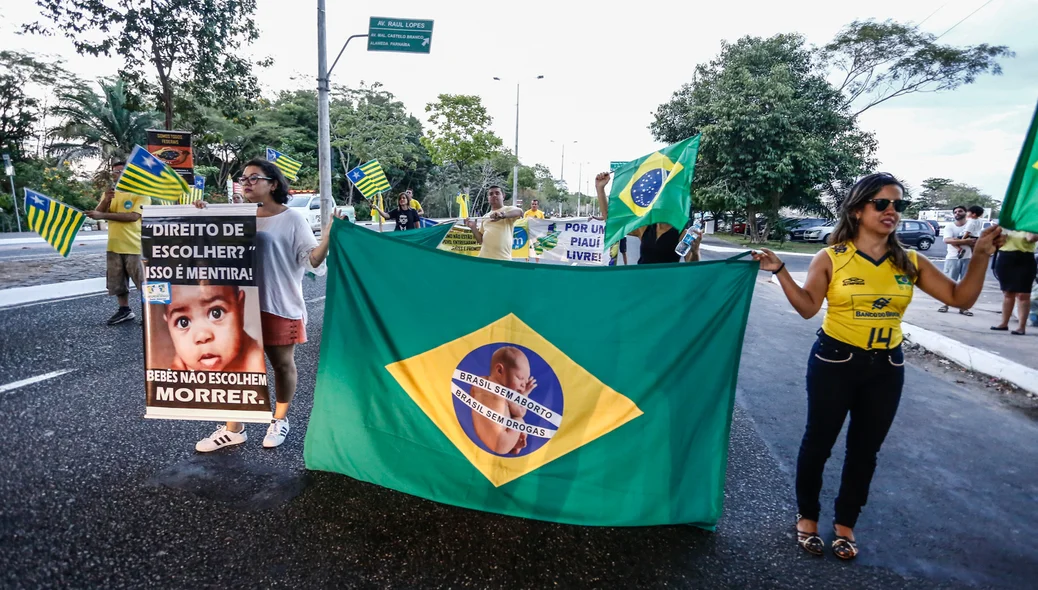 Brasil Melhor e Avança Piauí fazem ato em Teresina