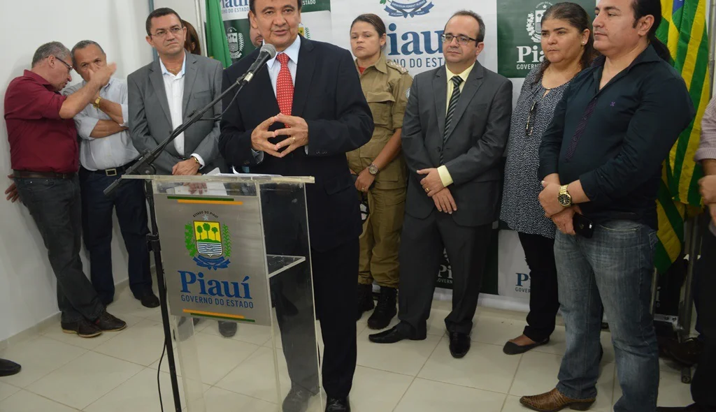 Governador preside inaugura da nova sede da Defensoria Pública Regional de Picos