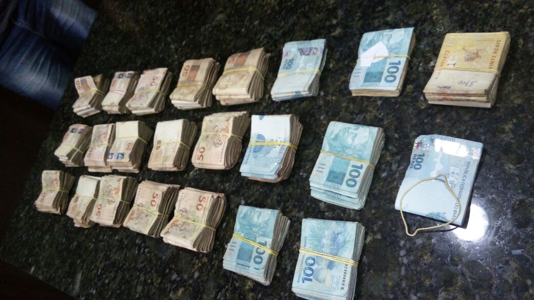 Dinheiro recuperado pela Polícia Civil
