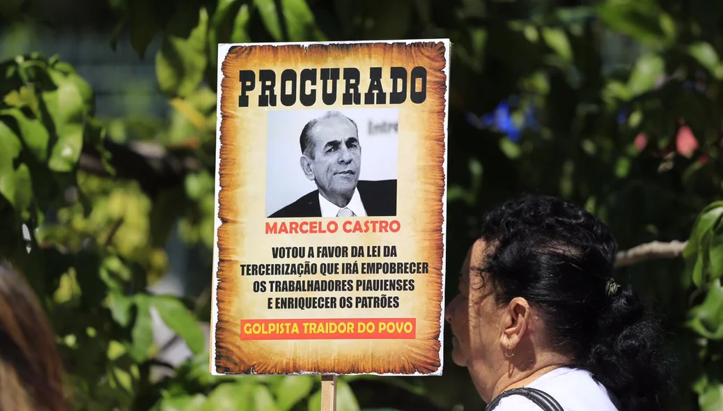 Placa de procura-se o deputado Marcelo Castro
