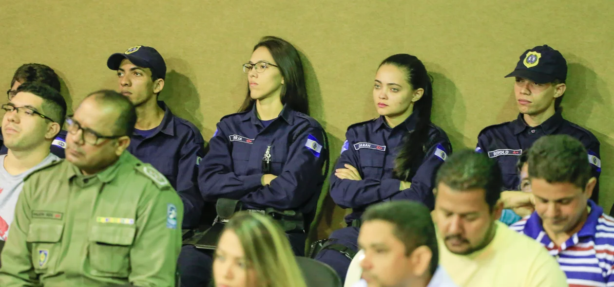Guardas Municipais de Teresina participando do curso