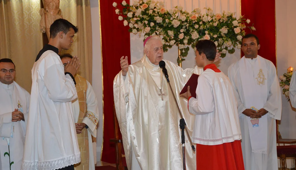 Dom Alfredo preside novena-missa em Picos.