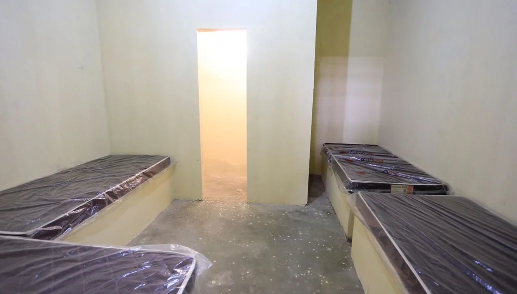 Sala para quatro detentos