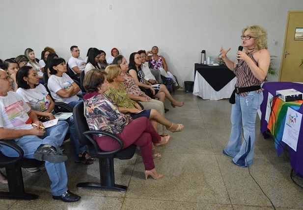 UESPI promove palestra sobre respeito à diversidade sexual em Teresina