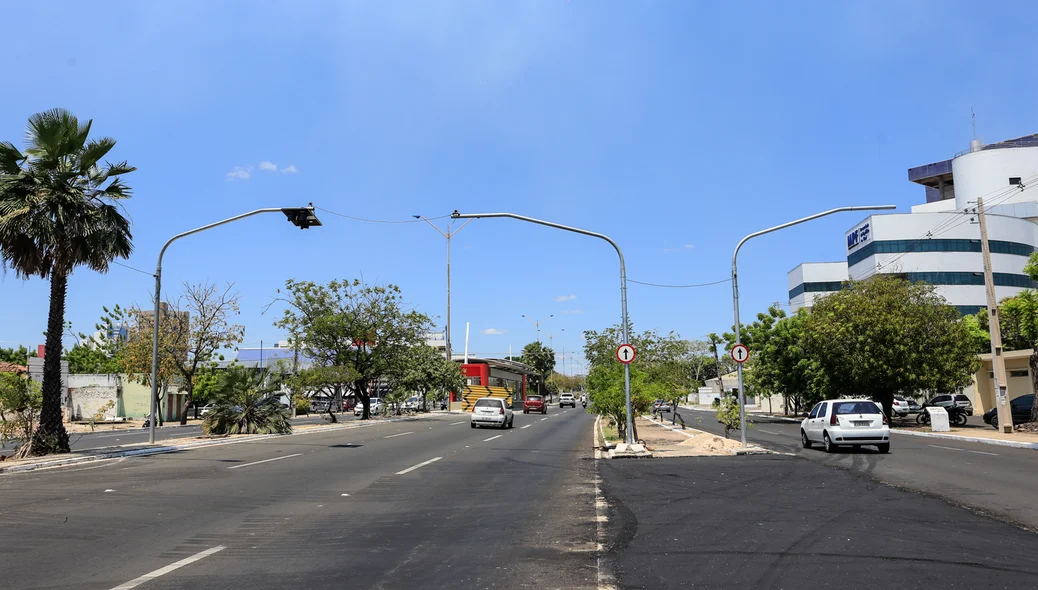 Novos semáforos instalados na João XXIII 