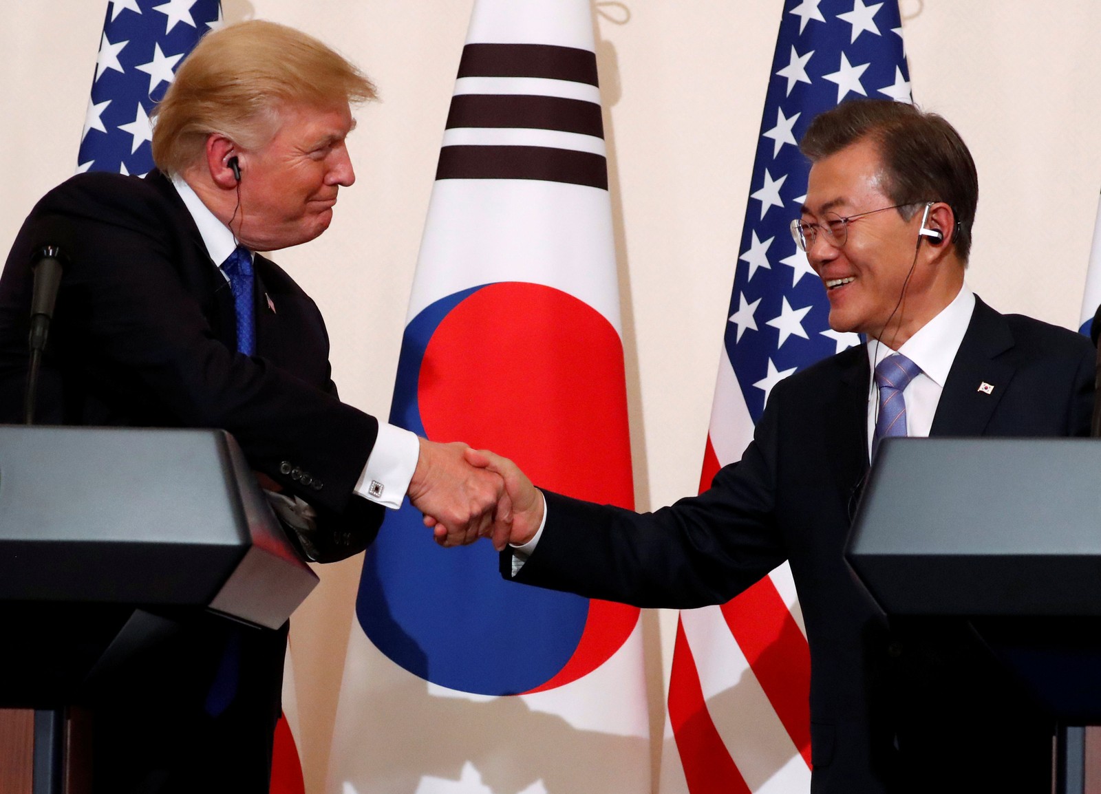 Donald Trumpo e presidente da Coreia do Sul, Moon Jae-in