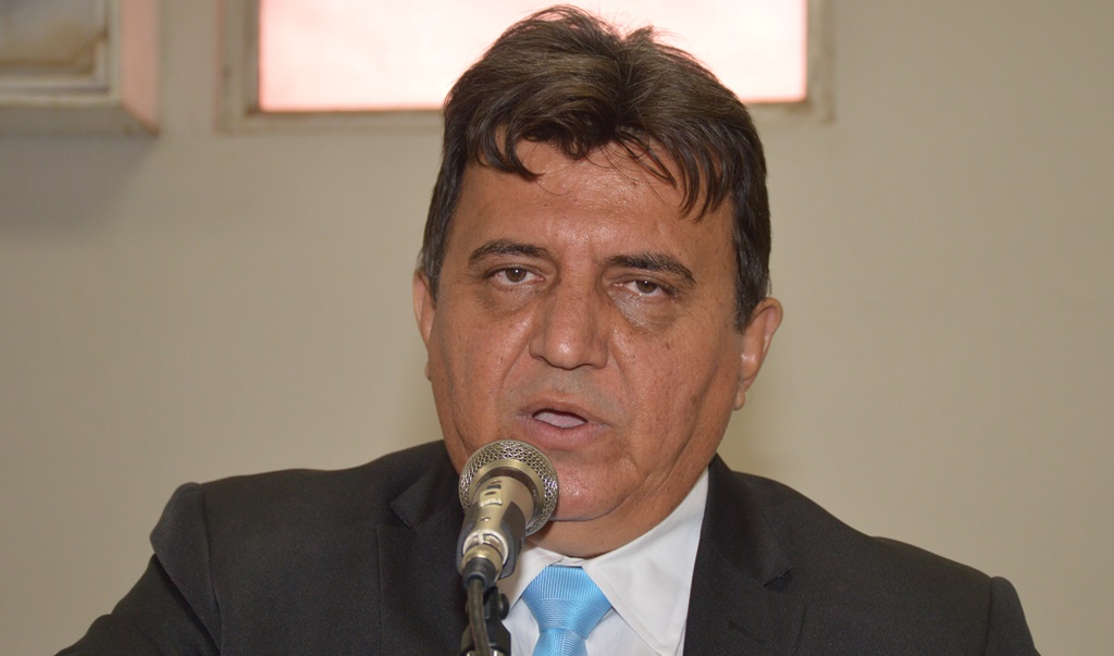 Evandro Paturi reassume liderança do governo na Câmara de Picos