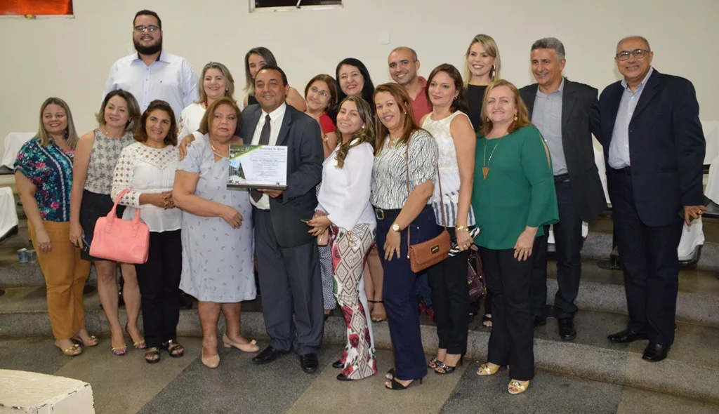 Nouga Cardoso com colegas da Uespi