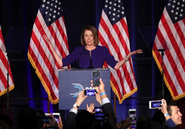 Em discurso em Washington, a democrata Nancy Pelosi destacou que será um novo dia para os EUA