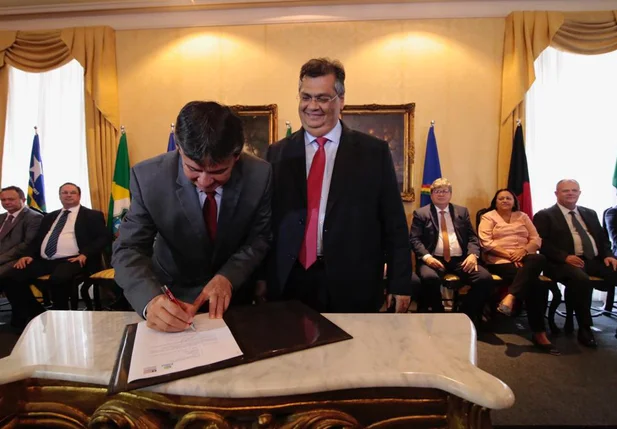 Wellington Dias e Flávio Dino assinam Termo de Cooperação