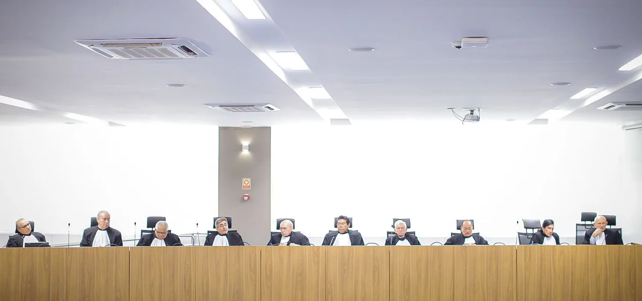 Eleição por aclamação é realizada por desembargadores no Tribunal de Justiça