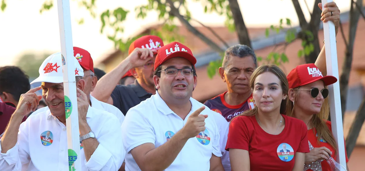 Time do Lula faz carreata na zona sul de Teresina
