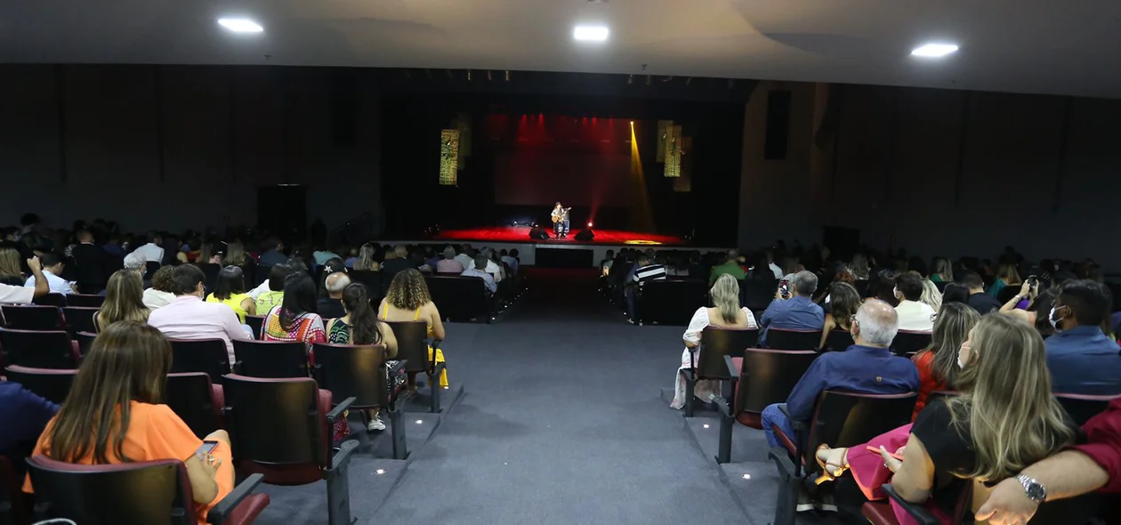 Show de Geraldo Azevedo realizado no Centro de Convenções de Teresina