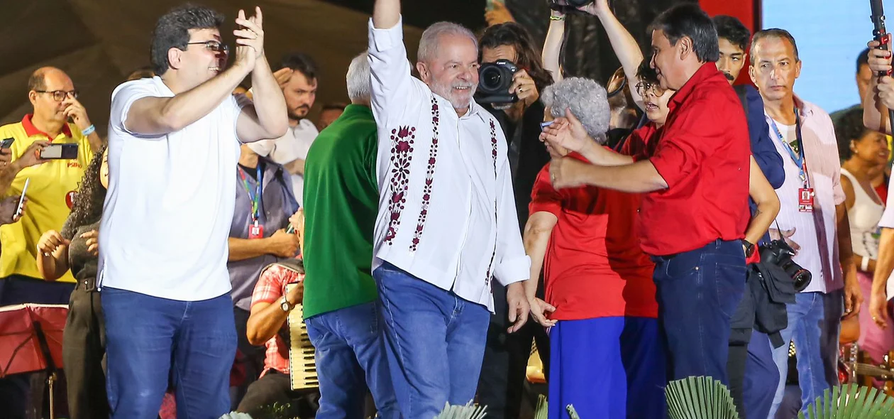 Presidenciável Lula durante evento em Teresina