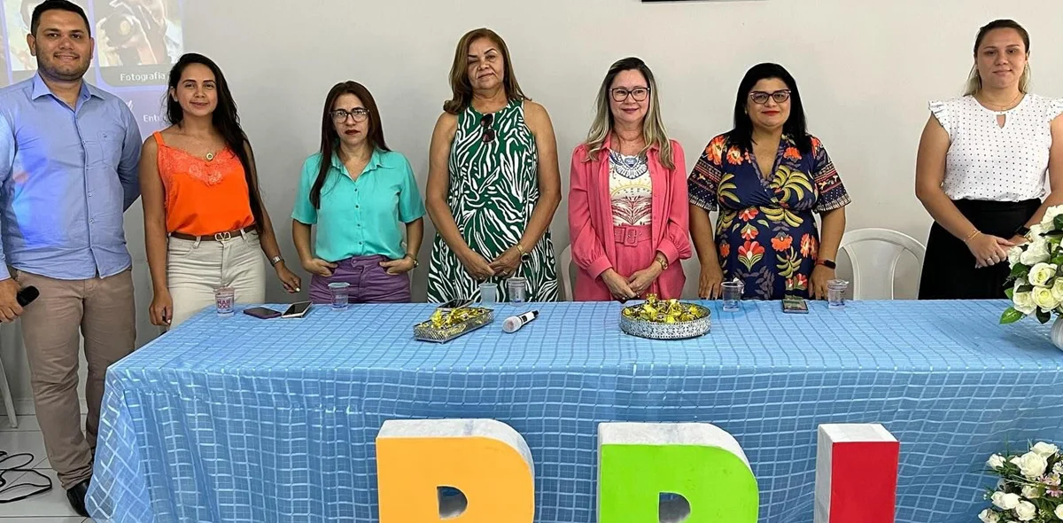 O encontro ocorreu na Escola Municipal Professora Maria Pinheiro de Castro