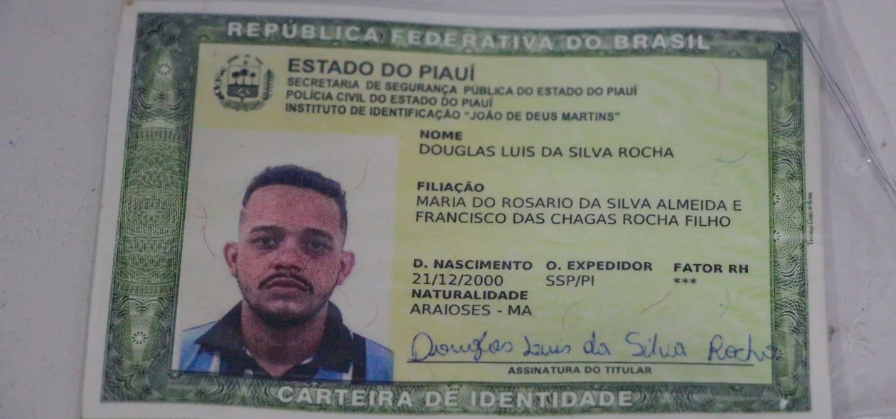 Douglas Luis da Silva Rocha preso na Operação 01