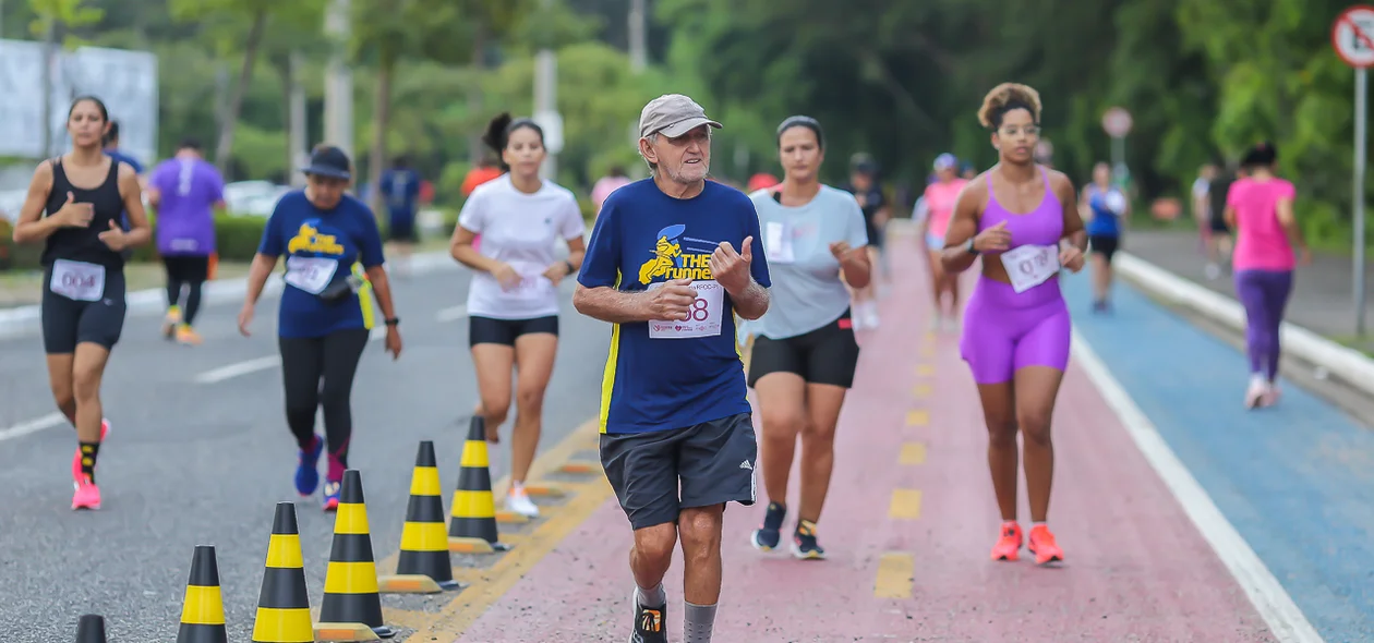 Corrida de 4km aconteceu na Raul Lopes