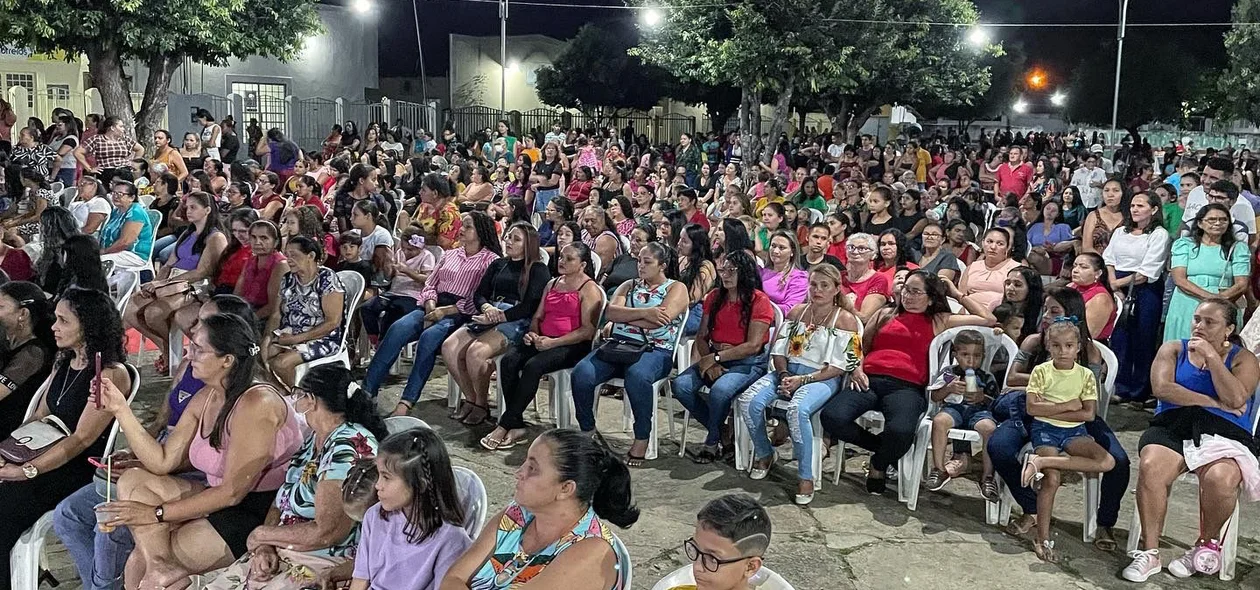 Prefeitura de Lagoa de São Francisco realiza Festa das Mães