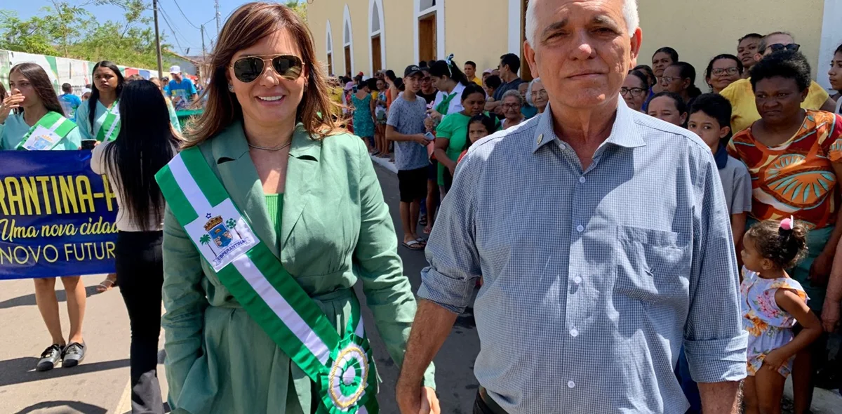 Prefeita de Esperantina Ivanária Sampaio e o vice-governador do estado do Piauí, Themístocles Filho