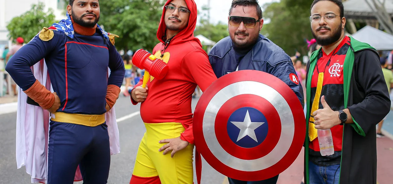 Super Heróis no Corso Teresina 2024