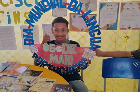 Escola Prof.ª Itajaci Pacheco Martins Celebra o Dia Mundial da Língua Portuguesa