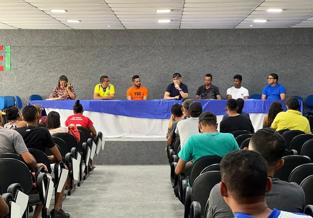 Prefeitura de Uruçuí realiza reunião de planejamento de campeonatos
