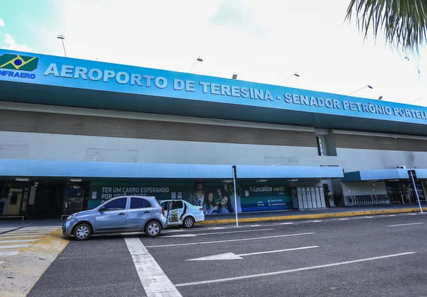 Aeroporto de Teresina recebe doações para vítimas de enchentes do RS