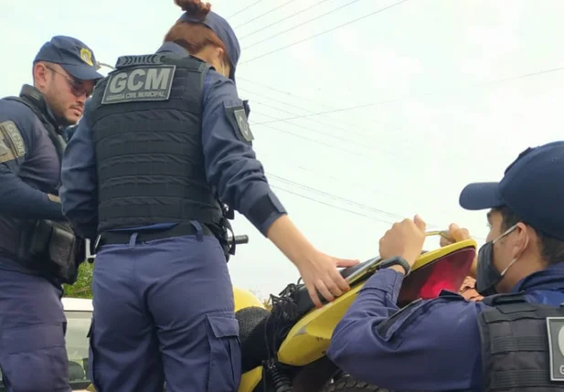 Equipe da Guarda Municipal de Teresina recuperou o veículo roubado