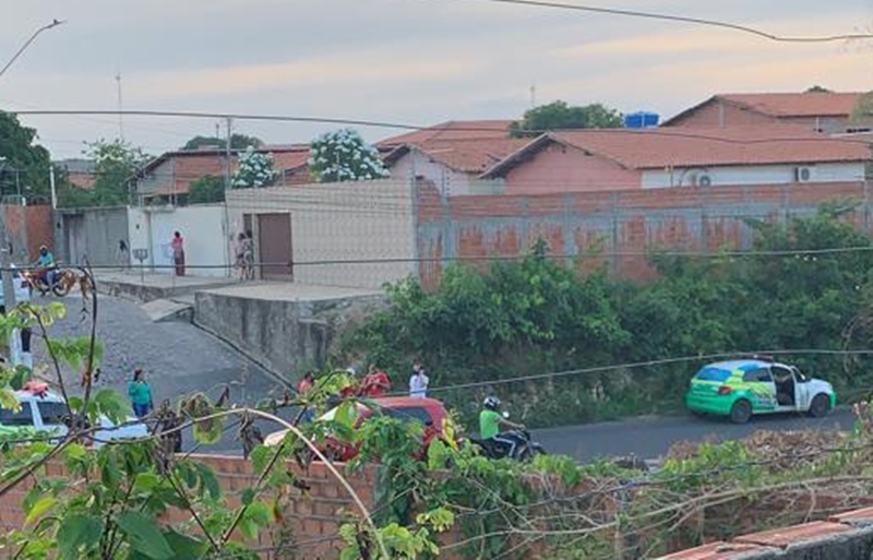 Mulher é encontrada morta dentro de saco em Teresina