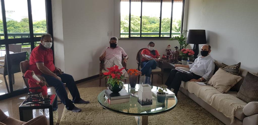 Senador Marcelo Castro reunido com João Mádison e prefeitos