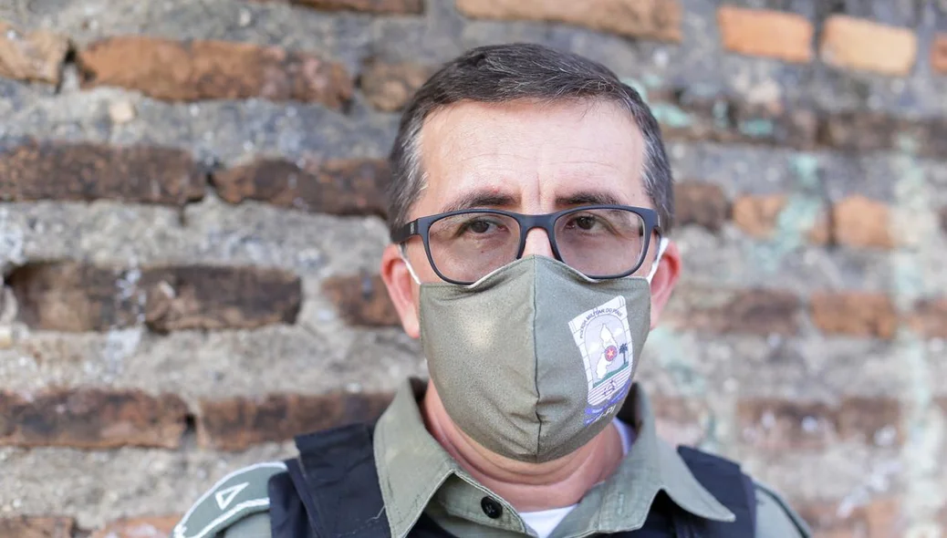 Subtenente S. Carvalho, do 1° Batalhão da Polícia Militar