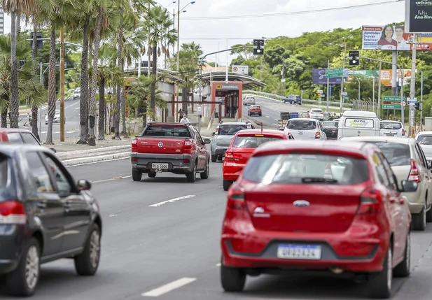 Trânsito na avenida João XXIII